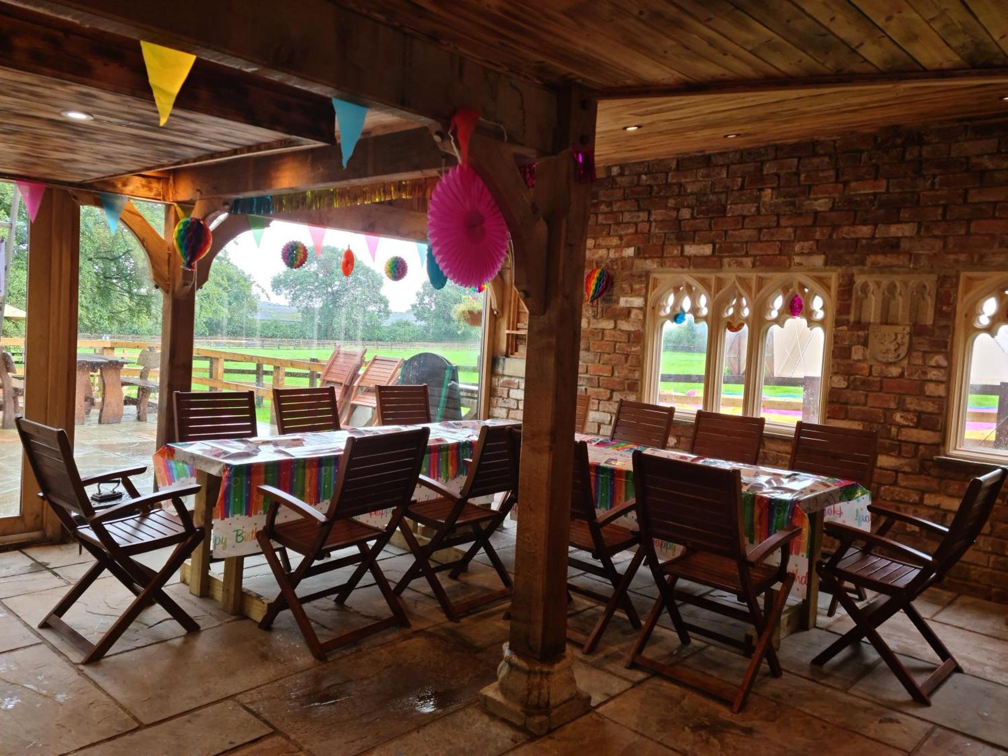 Burtree Country House, Tipi'S, Treehouse & Lodge & House Rooms With Hot Tubs In A Private Garden Thirsk Exterior foto